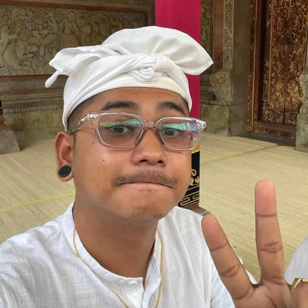 owner twins art studio